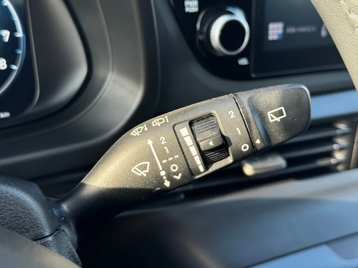 1.2 MPI 84pk Comfort | Airco | Camera | Carplay | Cruise control | Dodehoek detectie | Navigatie | Parkeersensoren | Digitaal cockpit | Lichtmetalen velgen