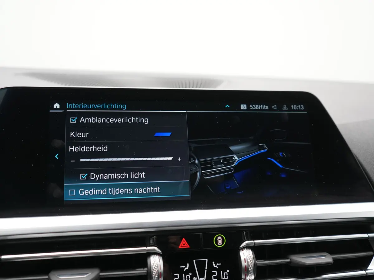 330e xDrive Sportline PHEV 293pk Dealer O.H | SOH 87,9% | Trekhaak Af Fabriek | Camera | Lederen Sportstoelen Verwarmd | Apple Carplay | Sfeerverlichting | Navigatie | Virtual | Cruise Contr