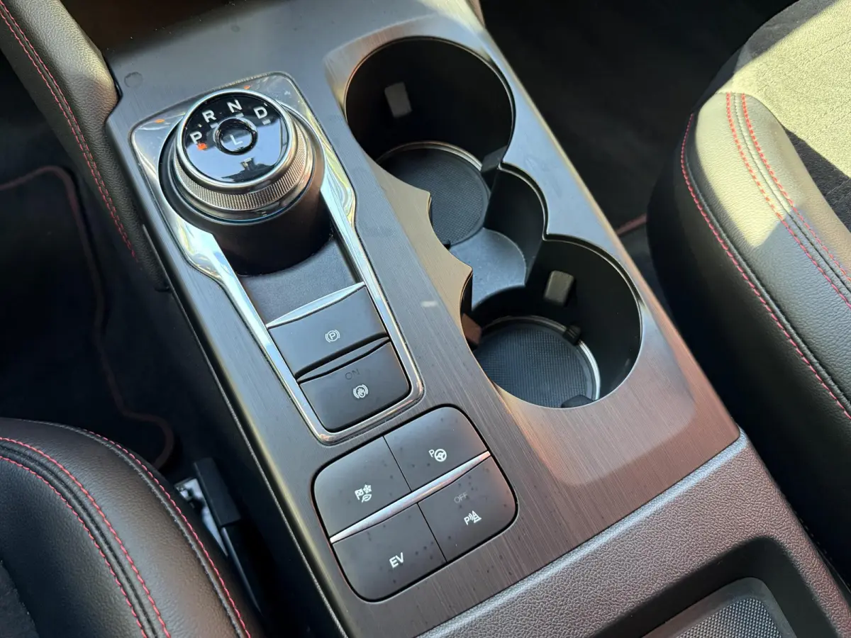 2.5 PHEV ST-Line X | Climate control | PDC + Camera | LM Velgen | Apple Carplay/Android Auto |