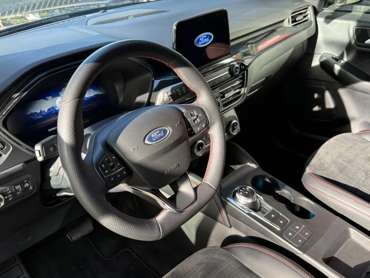 2.5 PHEV ST-Line X | Climate control | PDC + Camera | LM Velgen | Apple Carplay/Android Auto |