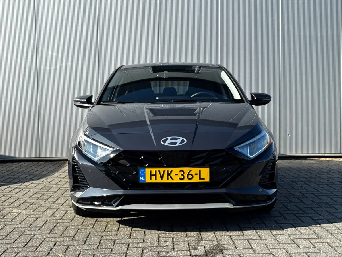 1.0 T-GDI 100pk Premium | Carplay | Climate control | Cruise control | Stoel/stuurverwarming | Camera | Parkeersensoren | DAB | Premium Audio | Lichtmetalen velgen | Navigatie