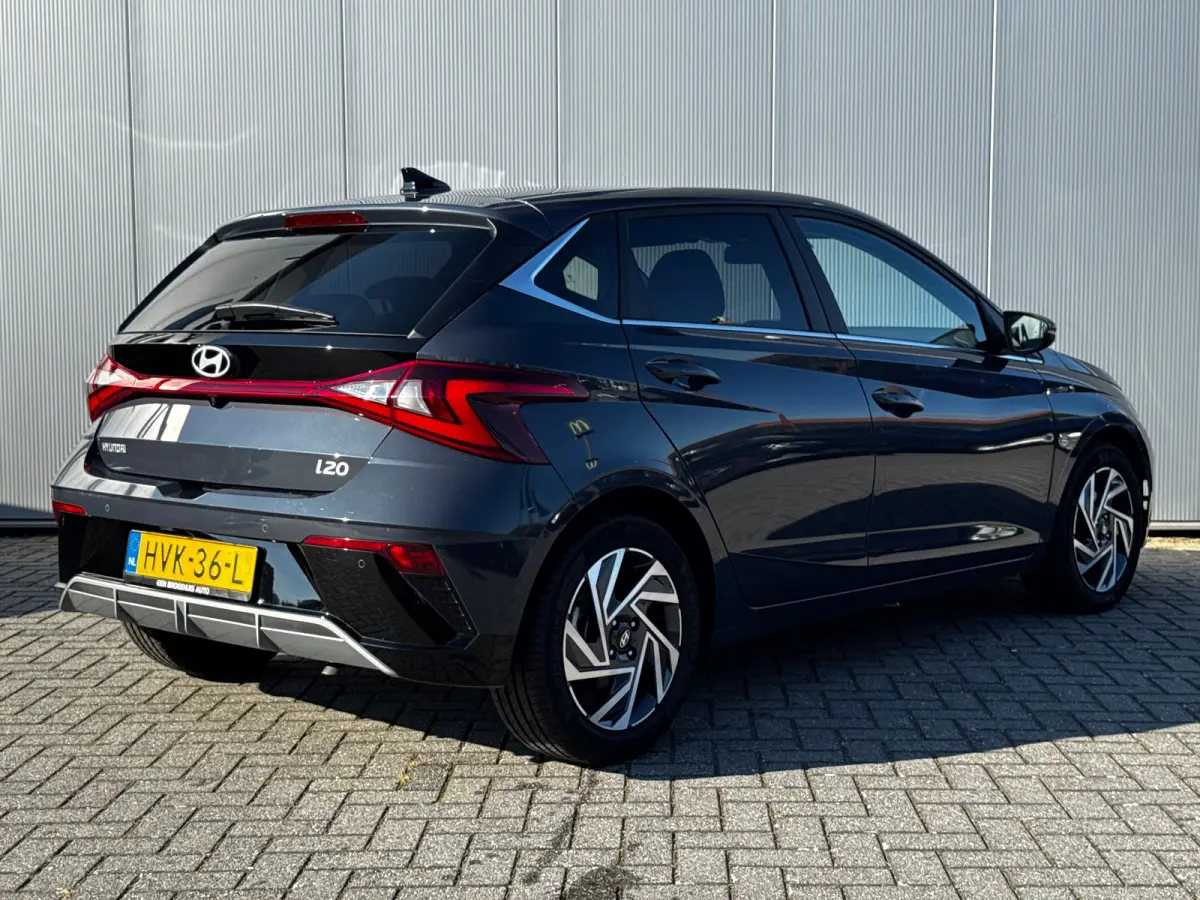 1.0 T-GDI 100pk Premium | Carplay | Climate control | Cruise control | Stoel/stuurverwarming | Camera | Parkeersensoren | DAB | Premium Audio | Lichtmetalen velgen | Navigatie