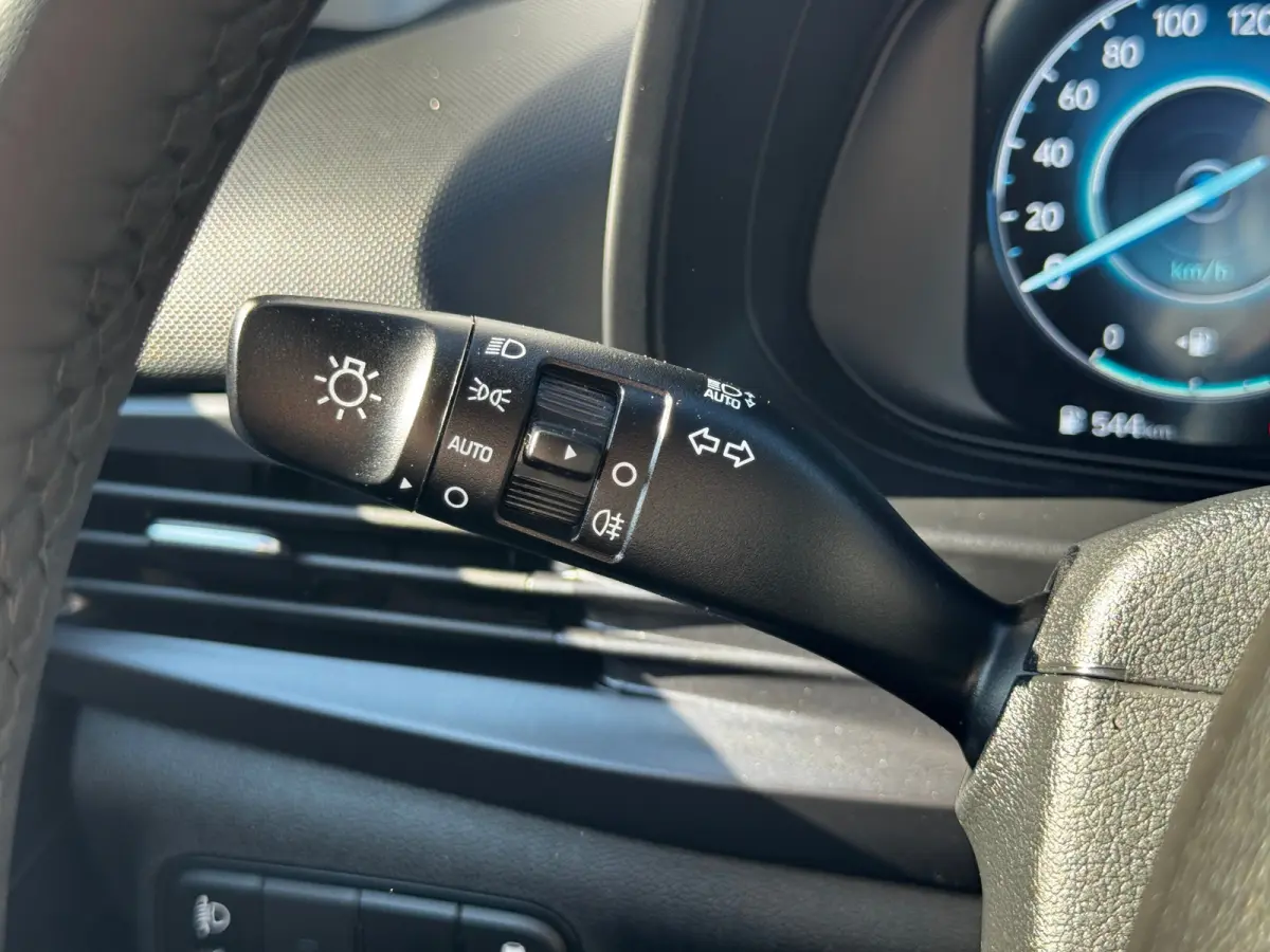 1.0 T-GDI 100pk Premium | Carplay | Climate control | Cruise control | Stoel/stuurverwarming | Camera | Parkeersensoren | DAB | Premium Audio | Lichtmetalen velgen | Navigatie