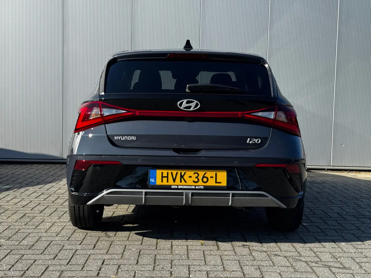 1.0 T-GDI 100pk Premium | Carplay | Climate control | Cruise control | Stoel/stuurverwarming | Camera | Parkeersensoren | DAB | Premium Audio | Lichtmetalen velgen | Navigatie