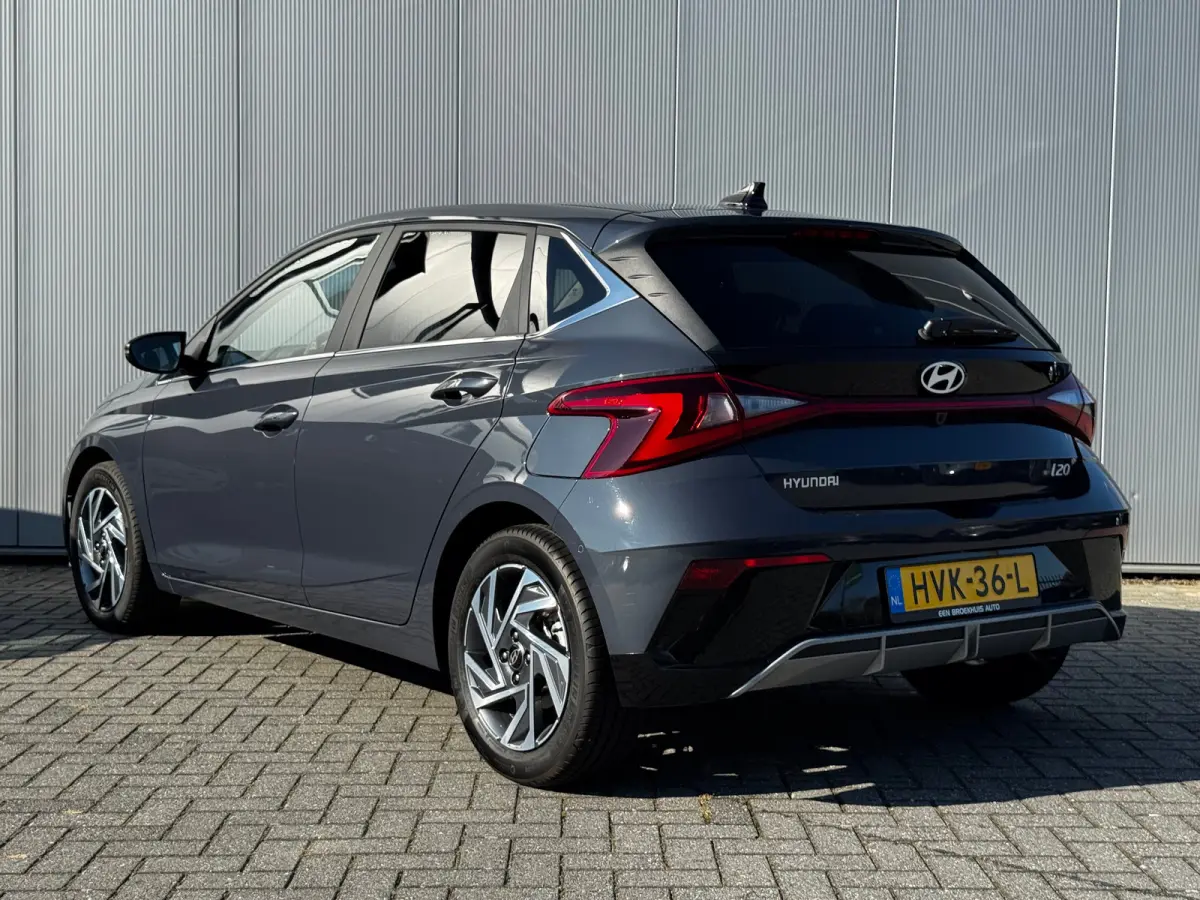 1.0 T-GDI 100pk Premium | Carplay | Climate control | Cruise control | Stoel/stuurverwarming | Camera | Parkeersensoren | DAB | Premium Audio | Lichtmetalen velgen | Navigatie