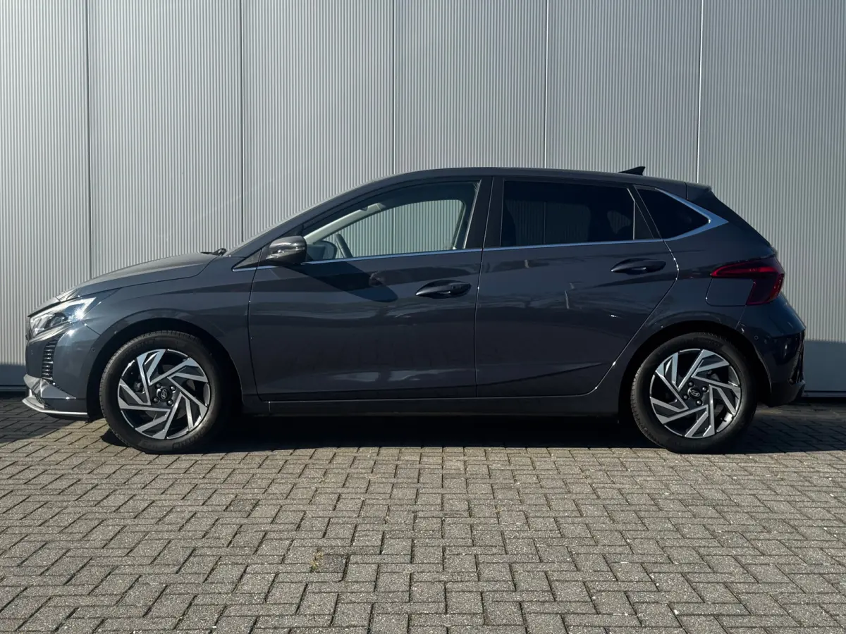 1.0 T-GDI 100pk Premium | Carplay | Climate control | Cruise control | Stoel/stuurverwarming | Camera | Parkeersensoren | DAB | Premium Audio | Lichtmetalen velgen | Navigatie