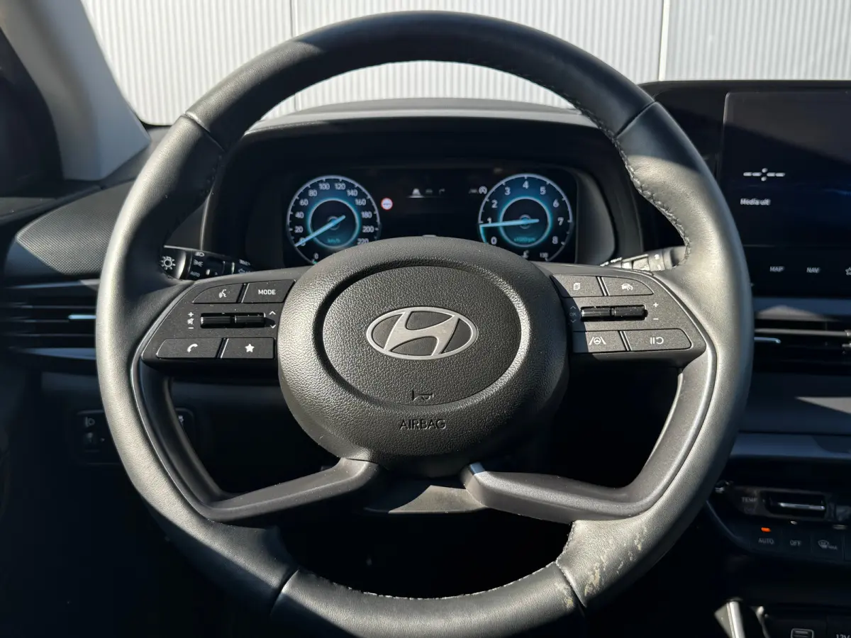 1.0 T-GDI 100pk Premium | Carplay | Climate control | Cruise control | Stoel/stuurverwarming | Camera | Parkeersensoren | DAB | Premium Audio | Lichtmetalen velgen | Navigatie