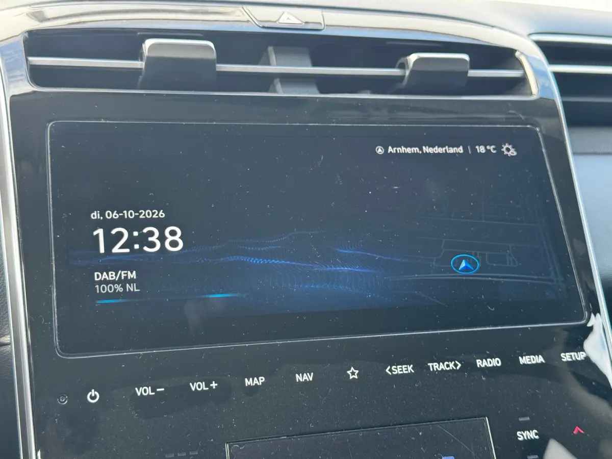 1.6 T-GDI 265pk PHEV Comfort Smart 4WD | Climate | Camera | Carplay | Keyless | Navigatie | Full - Led | Elek. Klep | Winterpakket | 19" Lichtmetaal | Krell Audio | Digitale Cockpit | Parkee