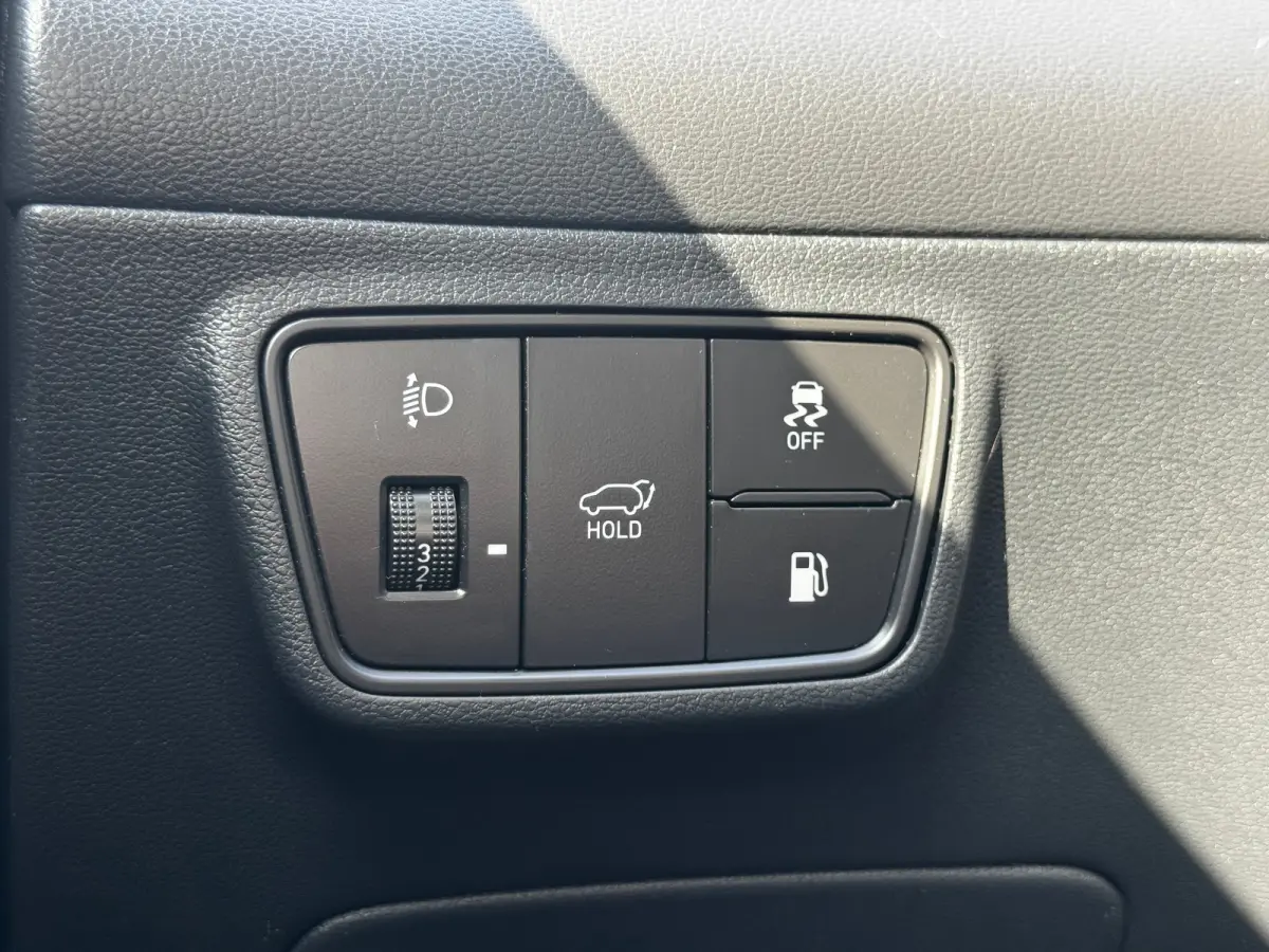 1.6 T-GDI 265pk PHEV Comfort Smart 4WD | Climate | Camera | Carplay | Keyless | Navigatie | Full - Led | Elek. Klep | Winterpakket | 19" Lichtmetaal | Krell Audio | Digitale Cockpit | Parkee