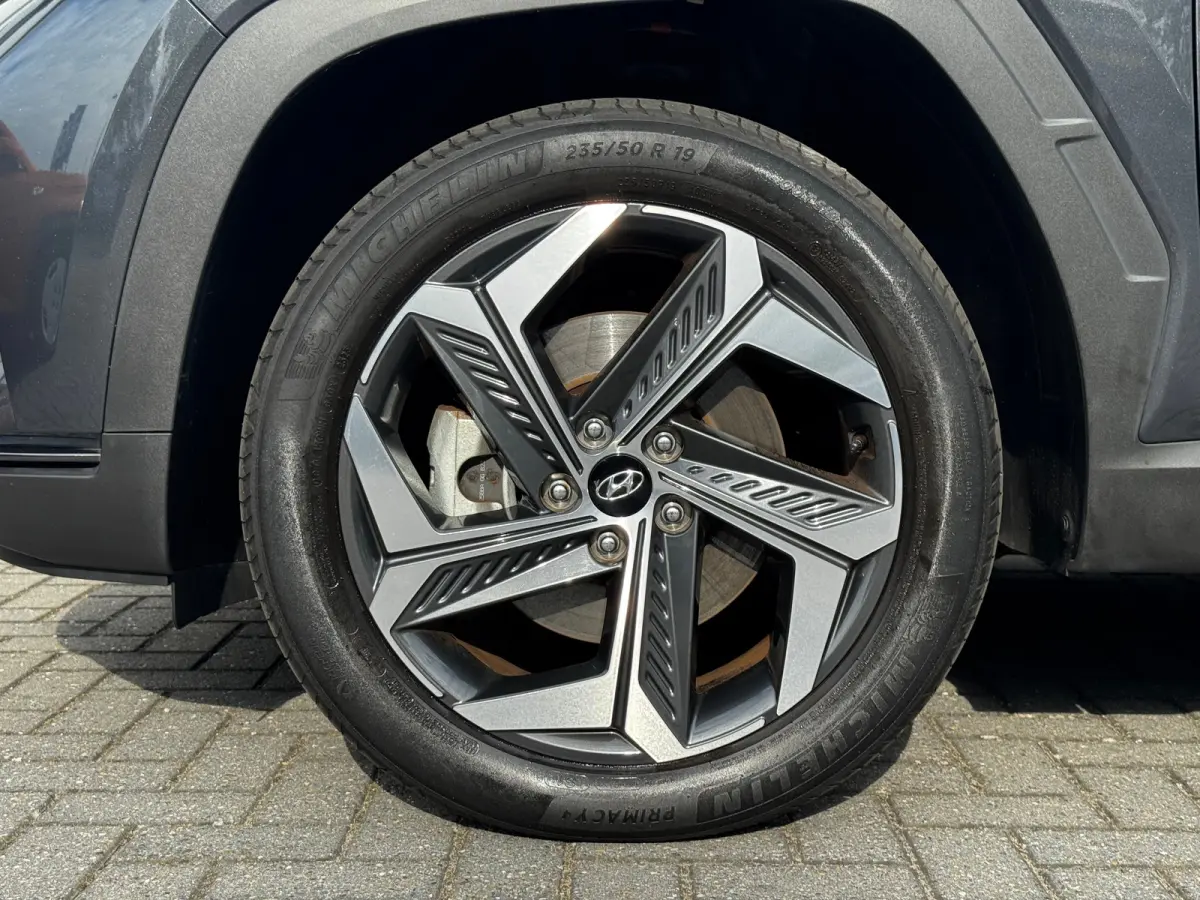 1.6 T-GDI 265pk PHEV Comfort Smart 4WD | Climate | Camera | Carplay | Keyless | Navigatie | Full - Led | Elek. Klep | Winterpakket | 19" Lichtmetaal | Krell Audio | Digitale Cockpit | Parkee