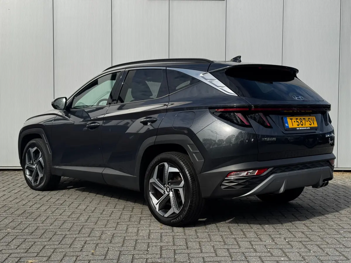1.6 T-GDI 265pk PHEV Comfort Smart 4WD | Climate | Camera | Carplay | Keyless | Navigatie | Full - Led | Elek. Klep | Winterpakket | 19" Lichtmetaal | Krell Audio | Digitale Cockpit | Parkee