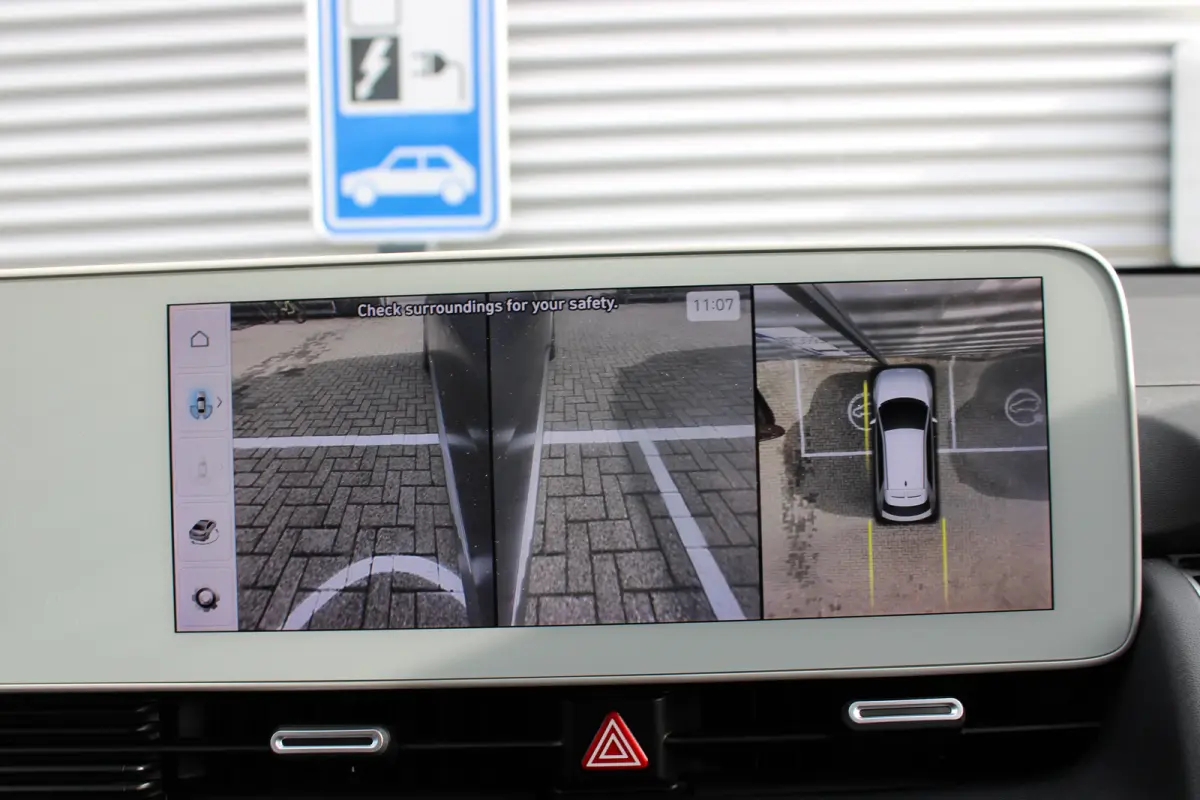 Lounge AWD 73kWh | Afneembare Trekhaak | Airco (automatisch) | Audio installatie premium