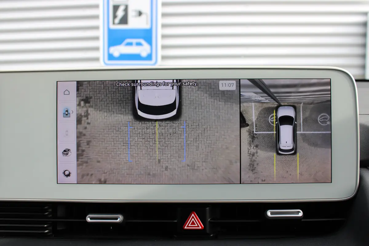 Lounge AWD 73kWh | Afneembare Trekhaak | Airco (automatisch) | Audio installatie premium