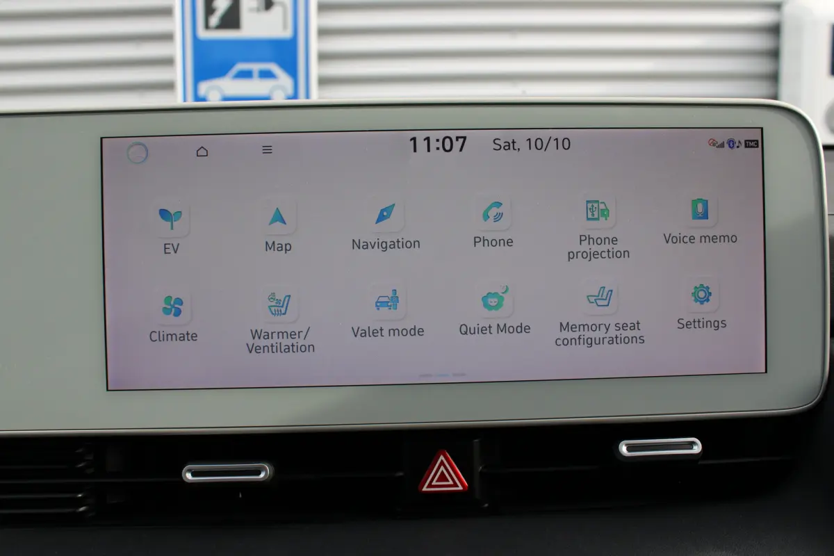 Lounge AWD 73kWh | Afneembare Trekhaak | Airco (automatisch) | Audio installatie premium