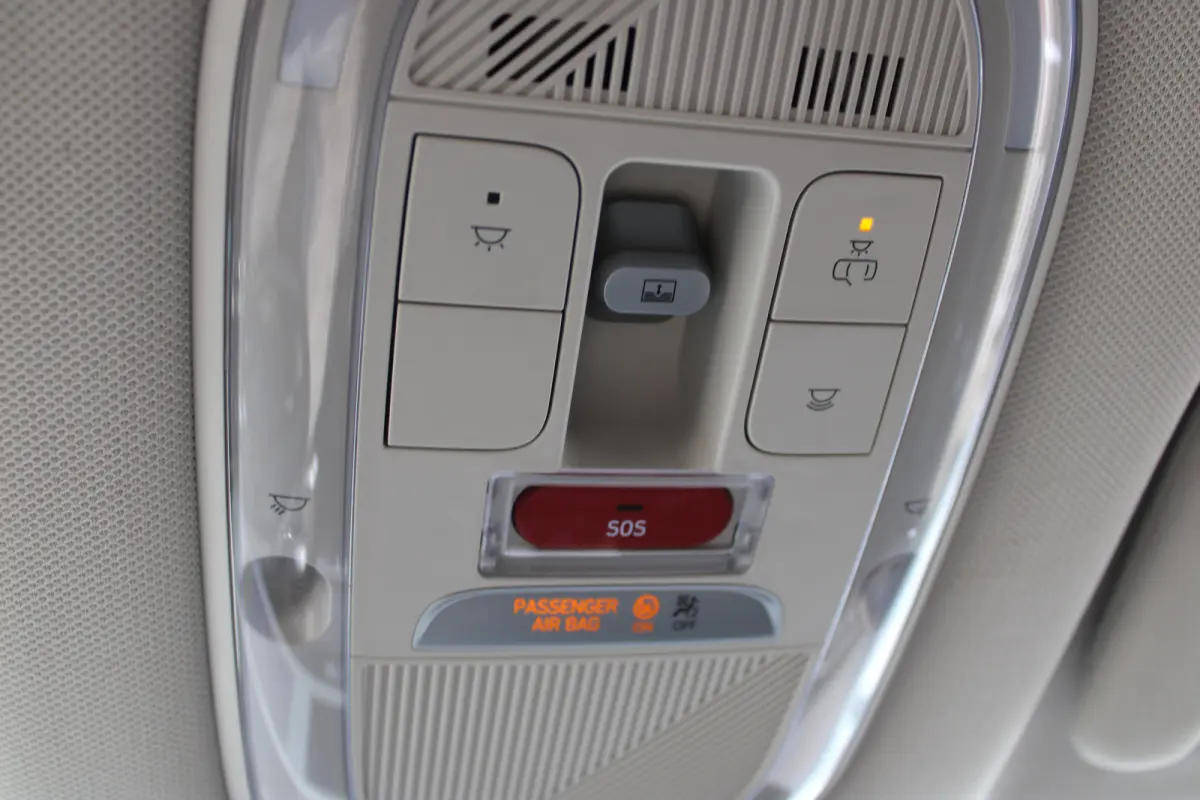 Lounge AWD 73kWh | Afneembare Trekhaak | Airco (automatisch) | Audio installatie premium