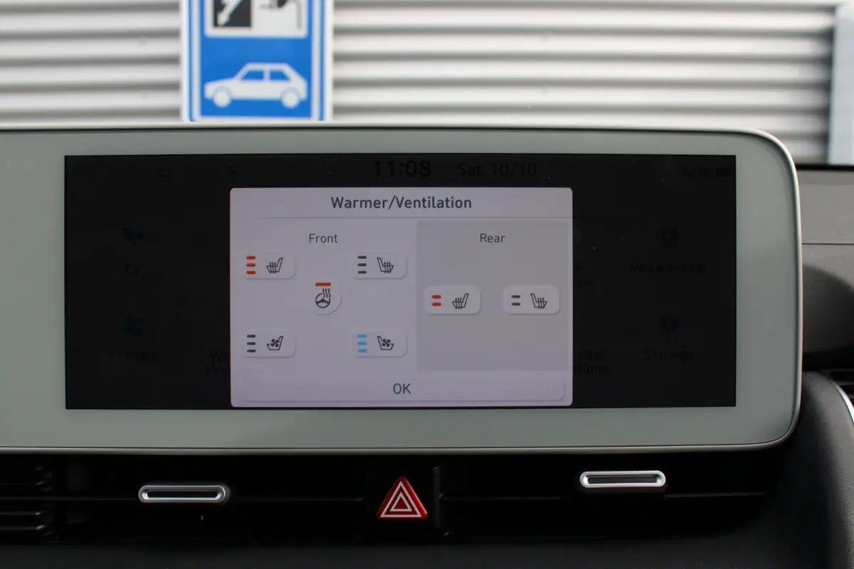 Lounge AWD 73kWh | Afneembare Trekhaak | Airco (automatisch) | Audio installatie premium