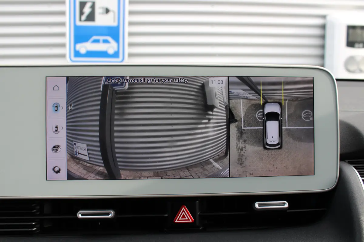 Lounge AWD 73kWh | Afneembare Trekhaak | Airco (automatisch) | Audio installatie premium