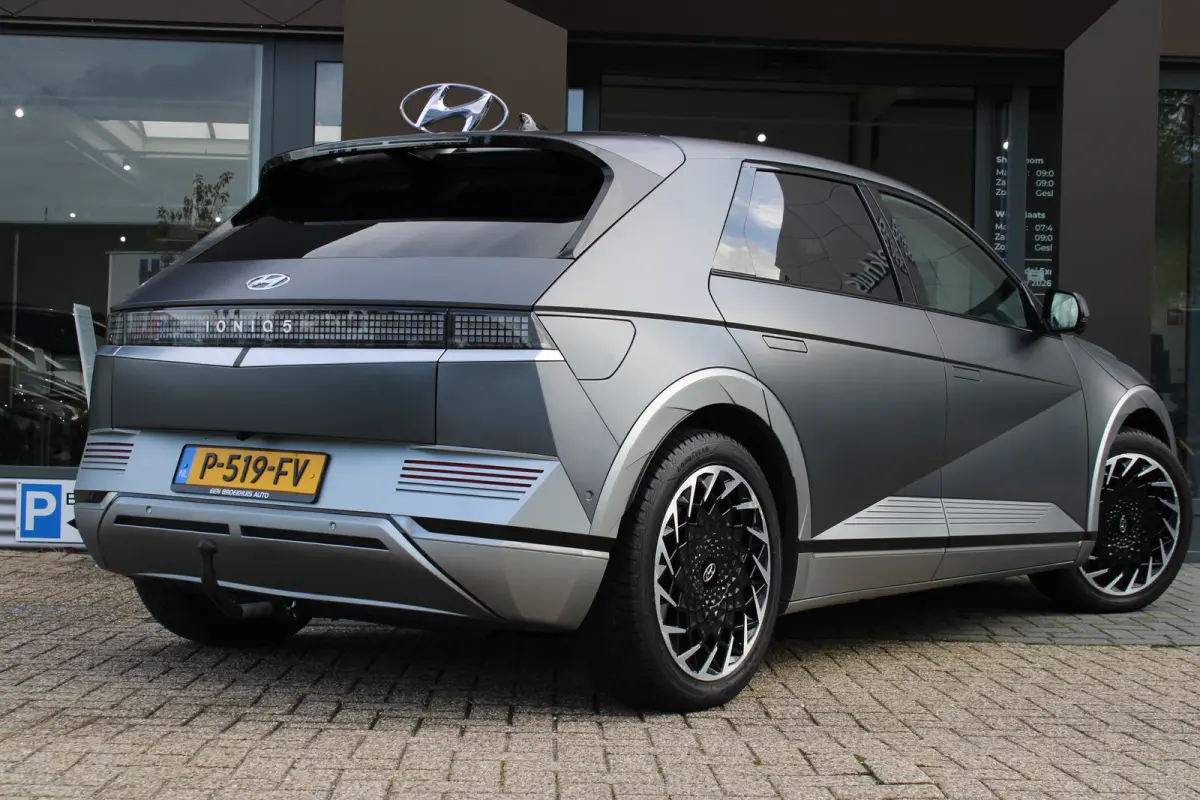 Lounge AWD 73kWh | Afneembare Trekhaak | Airco (automatisch) | Audio installatie premium