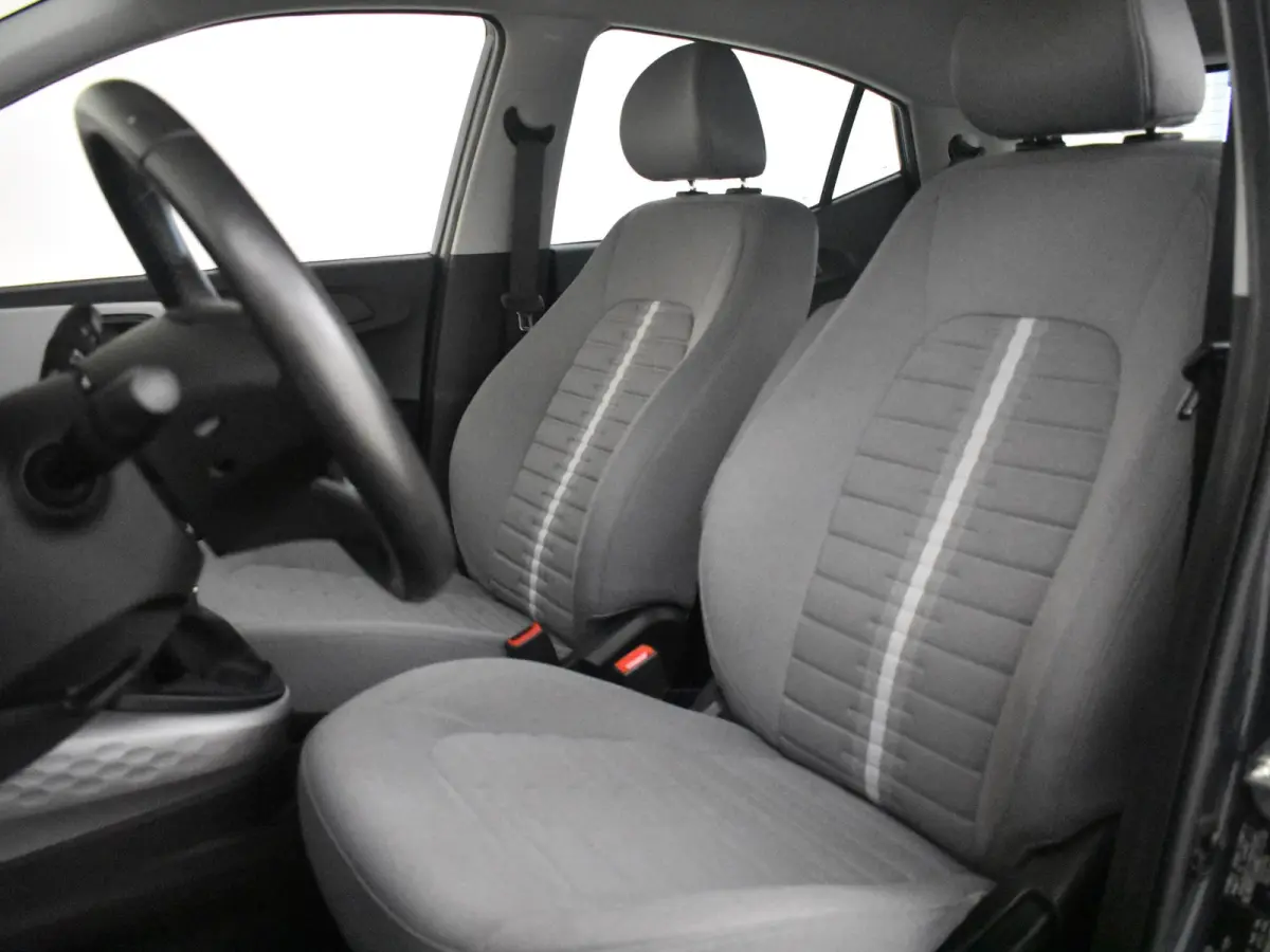 1.0 Premium l Camera l Automatische Airco l Parkeersensoren l Navigatie l Elektr. Pakket l