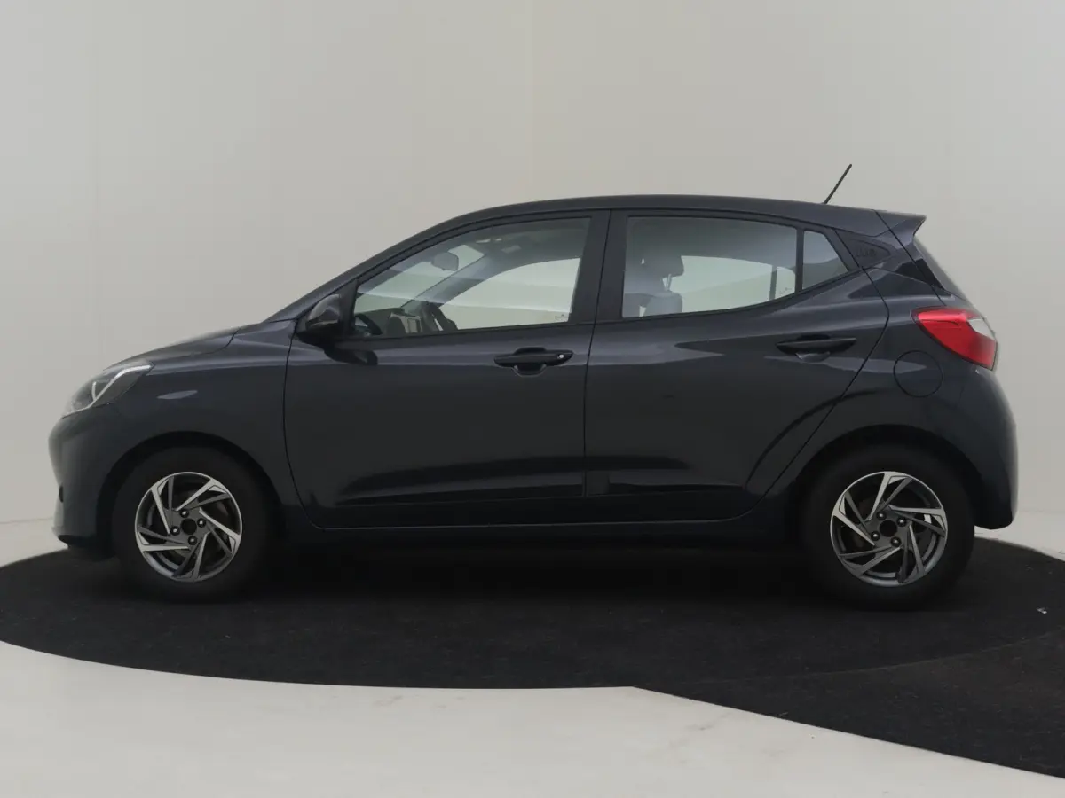 1.0 Premium l Camera l Automatische Airco l Parkeersensoren l Navigatie l Elektr. Pakket l