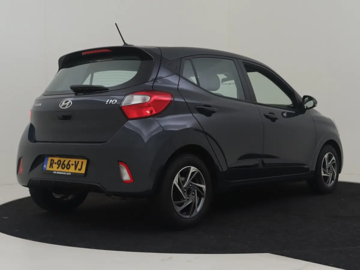 1.0 Premium l Camera l Automatische Airco l Parkeersensoren l Navigatie l Elektr. Pakket l