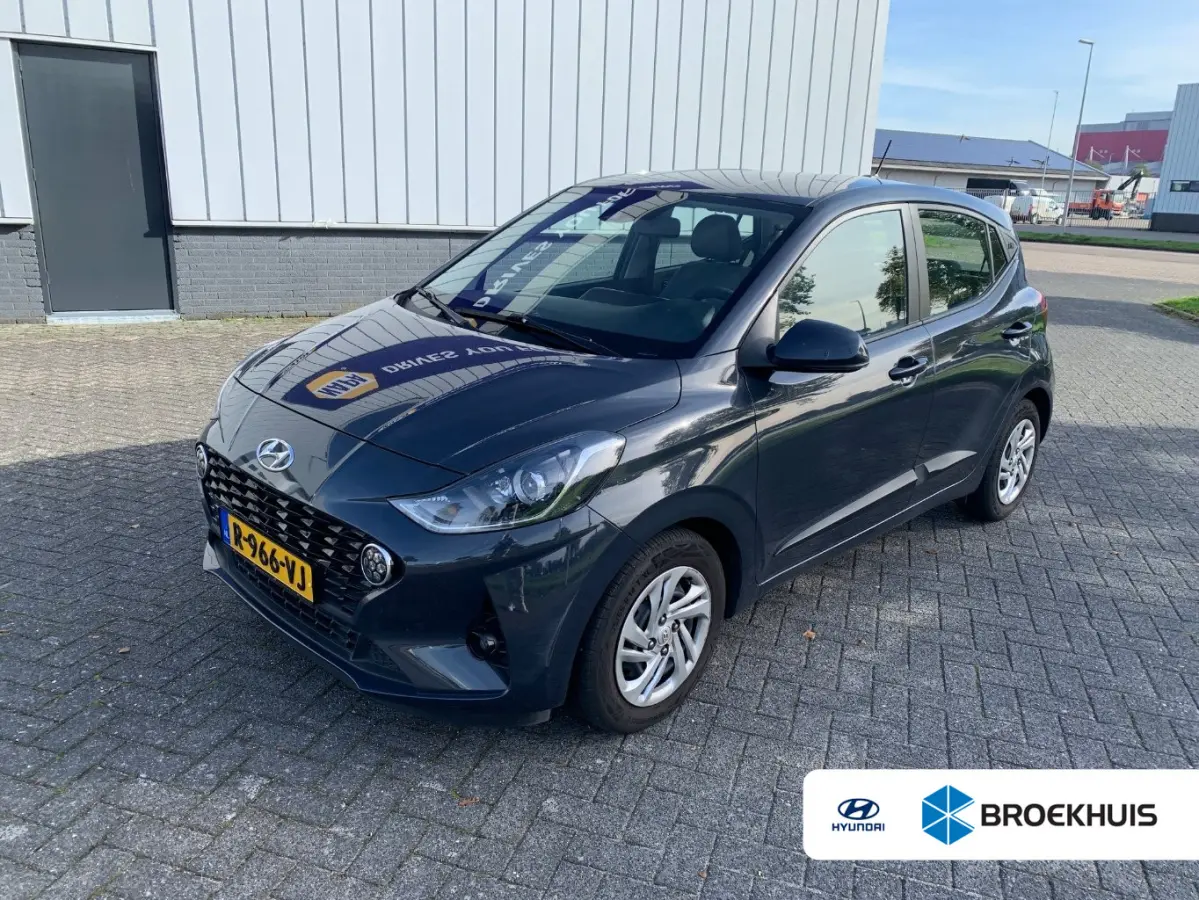 1.0 Premium l Camera l Automatische Airco l Parkeersensoren l Navigatie l Elektr. Pakket l