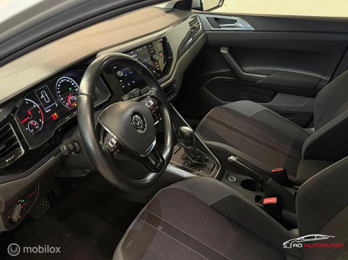 1.0 TSI Highline Apple Carplay/ACC/PDC/