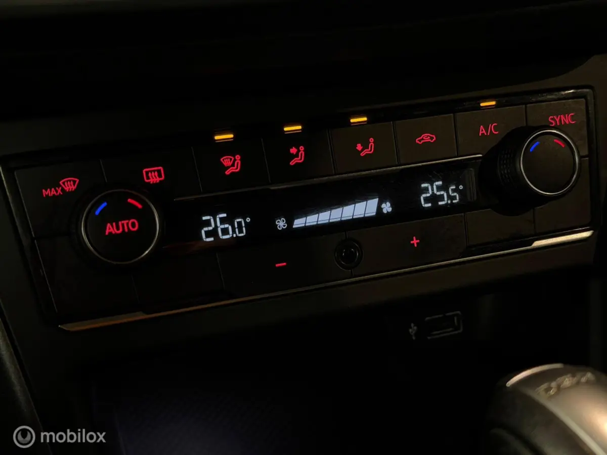 1.0 TSI Highline Apple Carplay/ACC/PDC/