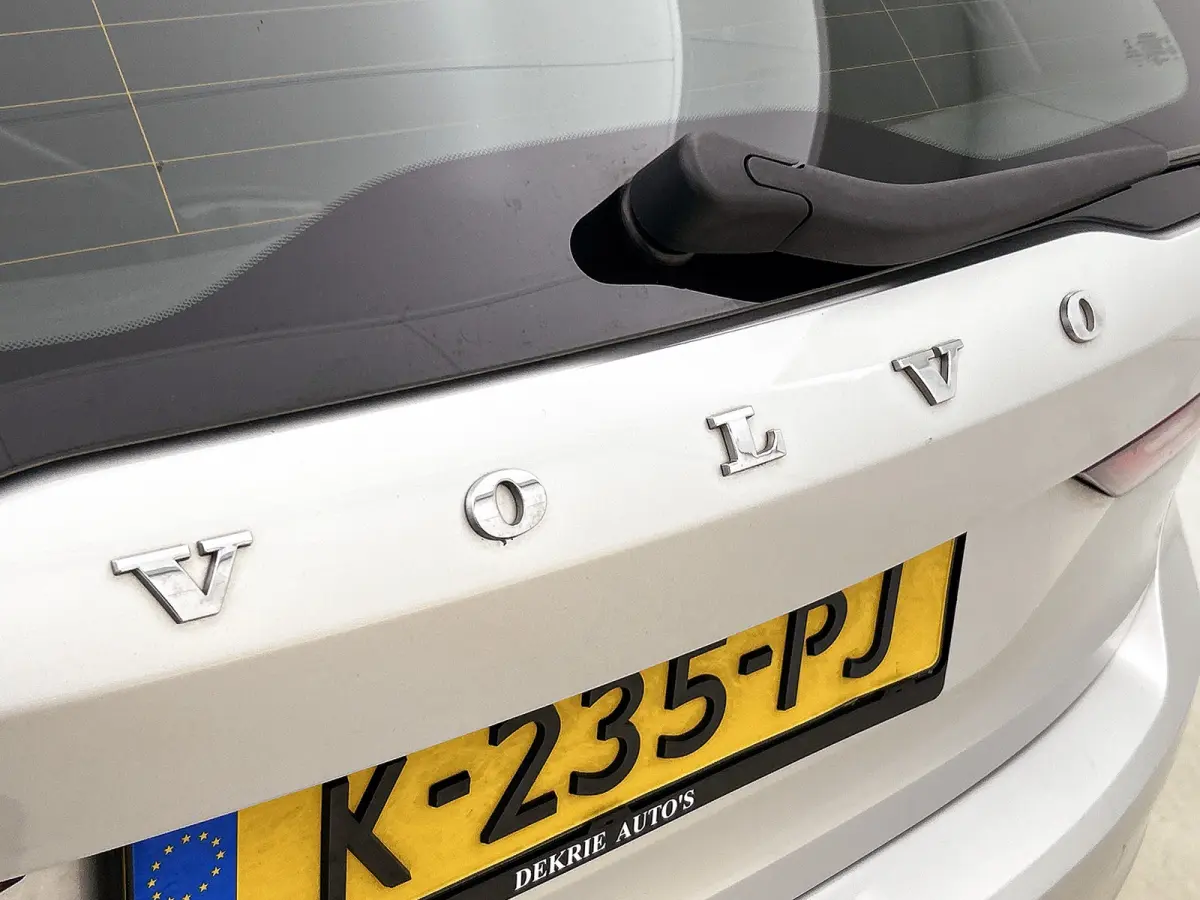 2.0 T8 AWD Inscription SOH 81% / Panorama dak / Adap-Cruise / leder int. / Head-up / stoelkoeling-verw. / Navigatie / / Apk 11-2026
