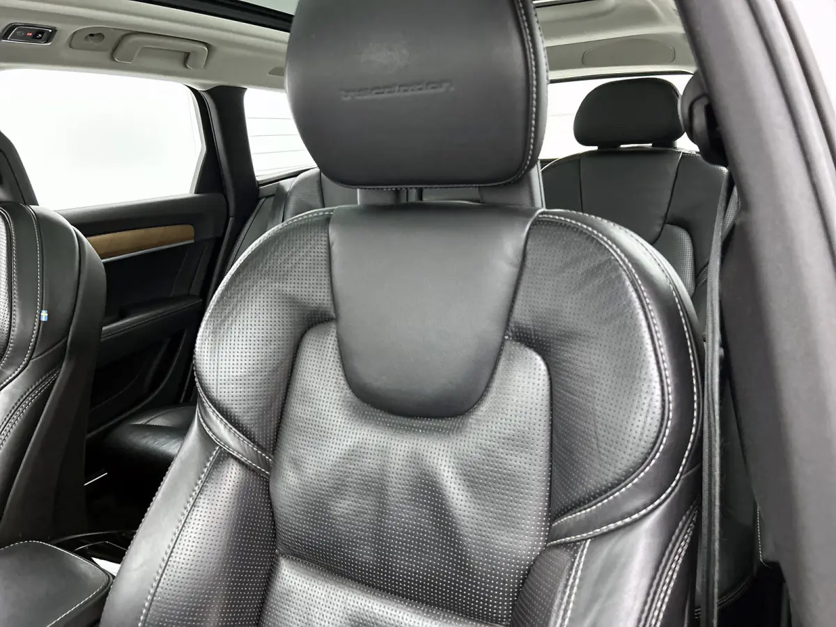 2.0 T8 AWD Inscription SOH 81% / Panorama dak / Adap-Cruise / leder int. / Head-up / stoelkoeling-verw. / Navigatie / / Apk 11-2026