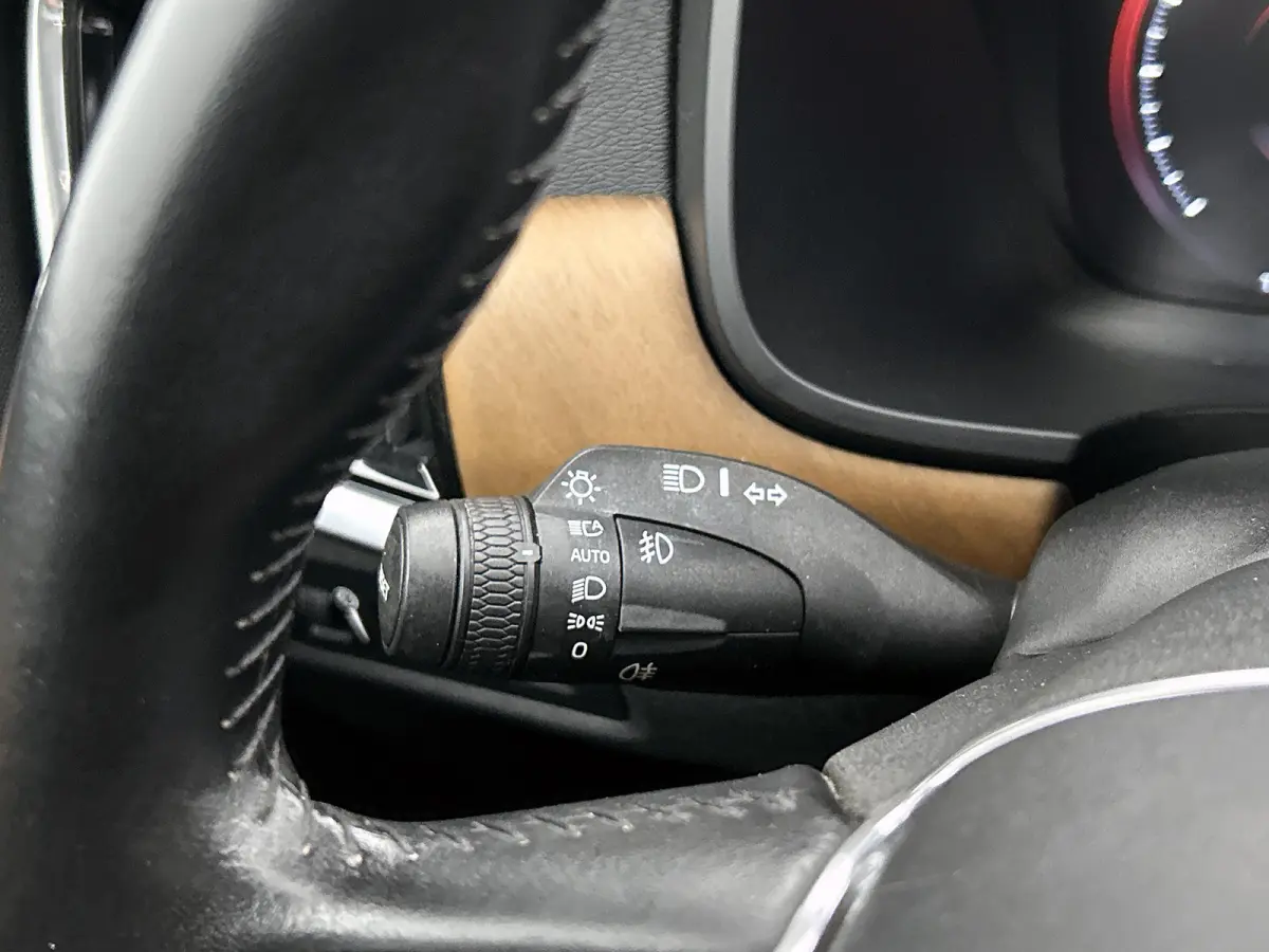 2.0 T8 AWD Inscription SOH 81% / Panorama dak / Adap-Cruise / leder int. / Head-up / stoelkoeling-verw. / Navigatie / / Apk 11-2026