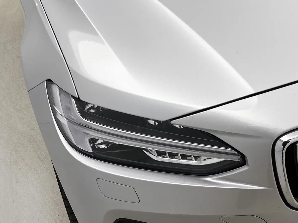 2.0 T8 AWD Inscription SOH 81% / Panorama dak / Adap-Cruise / leder int. / Head-up / stoelkoeling-verw. / Navigatie / / Apk 11-2026
