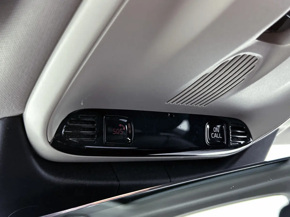 2.0 T8 AWD Inscription SOH 81% / Panorama dak / Adap-Cruise / leder int. / Head-up / stoelkoeling-verw. / Navigatie / / Apk 11-2026