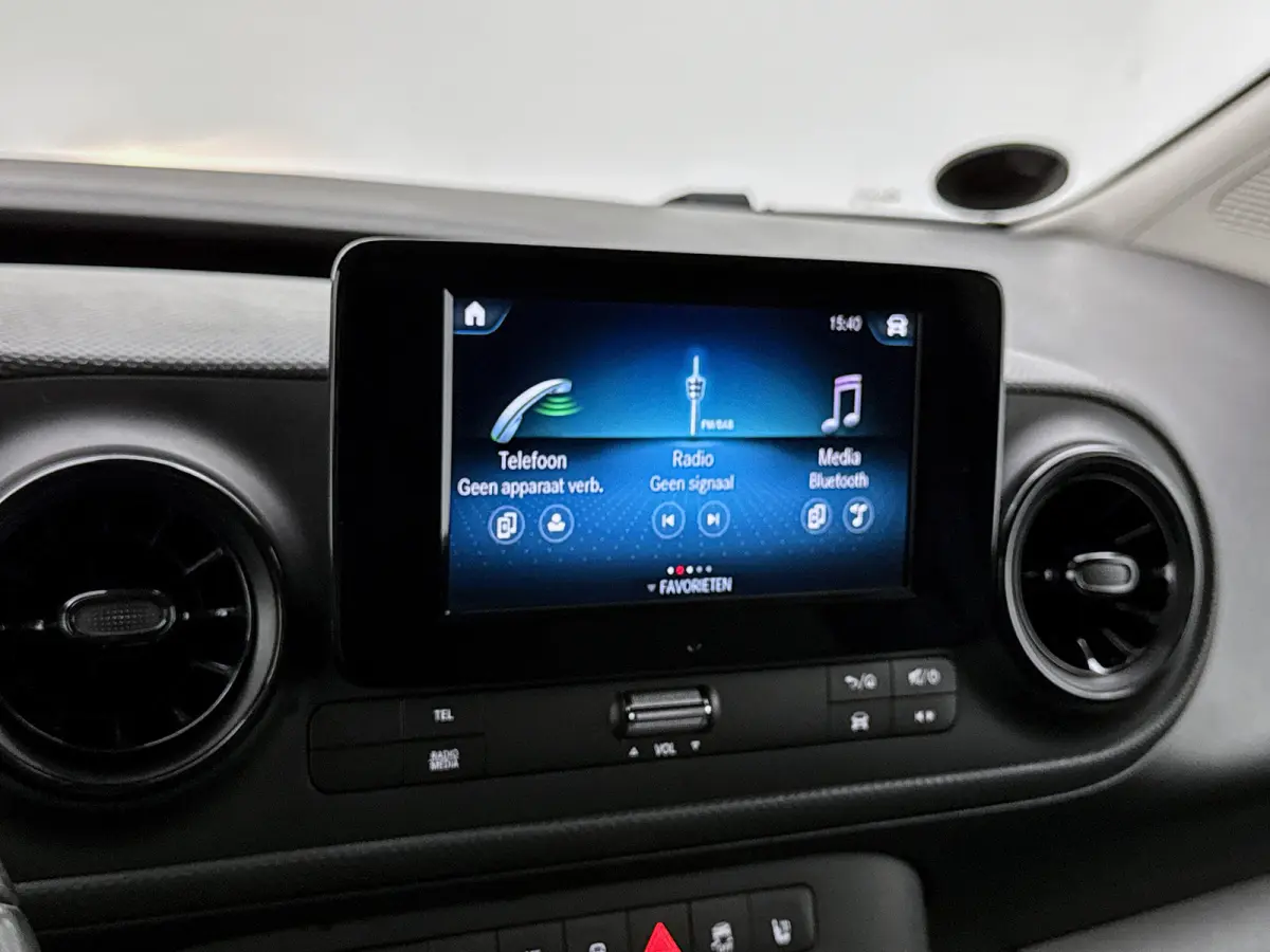 110 CDI L1 Pro Automaat Carplay Stoelverwarming Trekhaak Cruise control