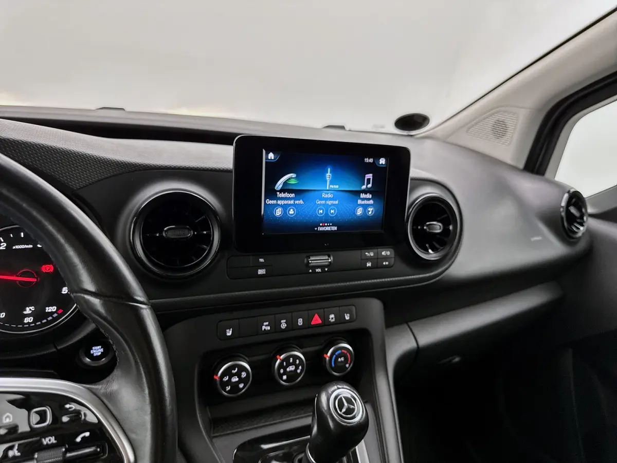 110 CDI L1 Pro Automaat Carplay Stoelverwarming Trekhaak Cruise control