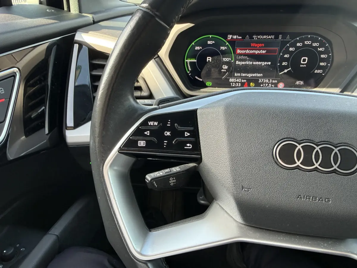 40 Edition 77 kWh Soh 94%