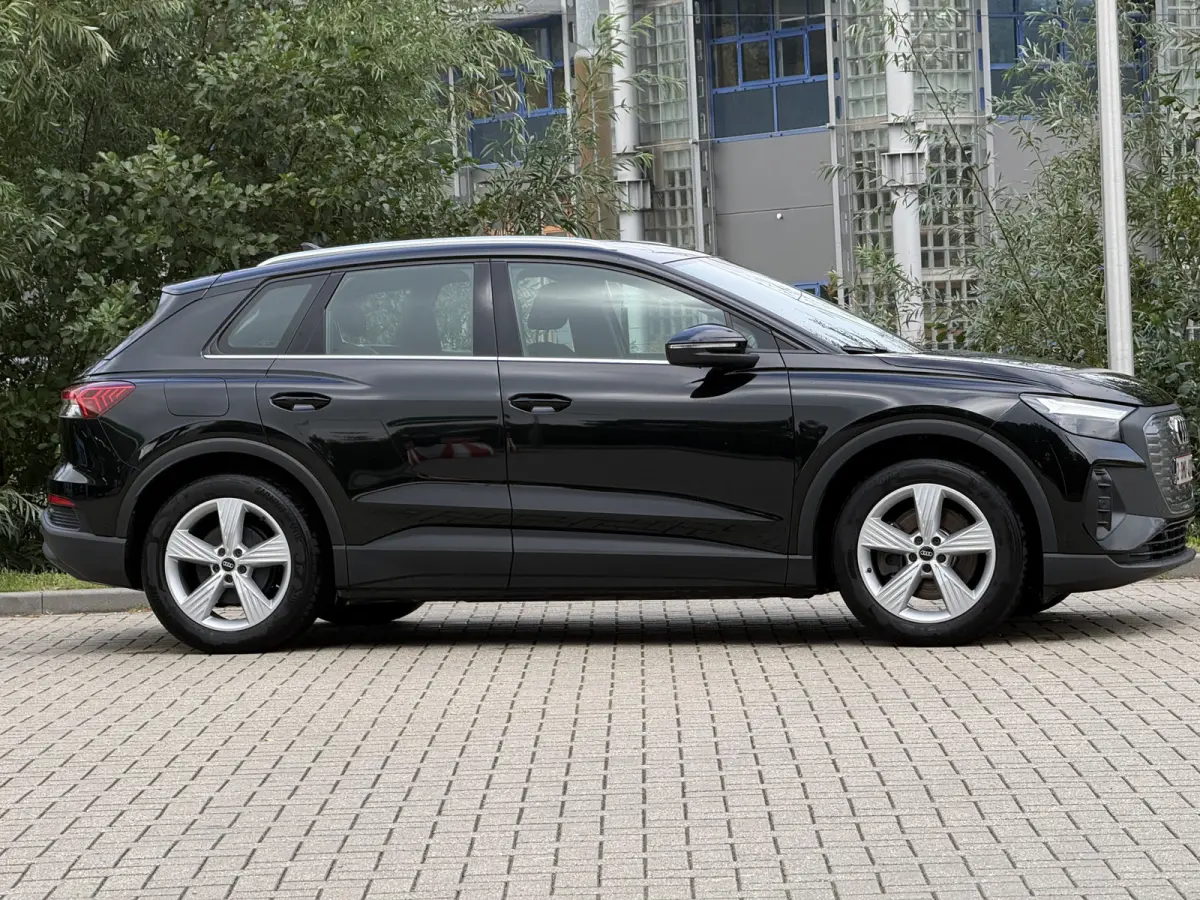 40 Edition 77 kWh Soh 94%
