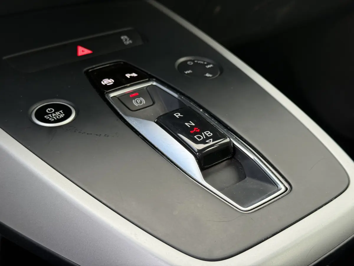 40 Edition 77 kWh Soh 94%