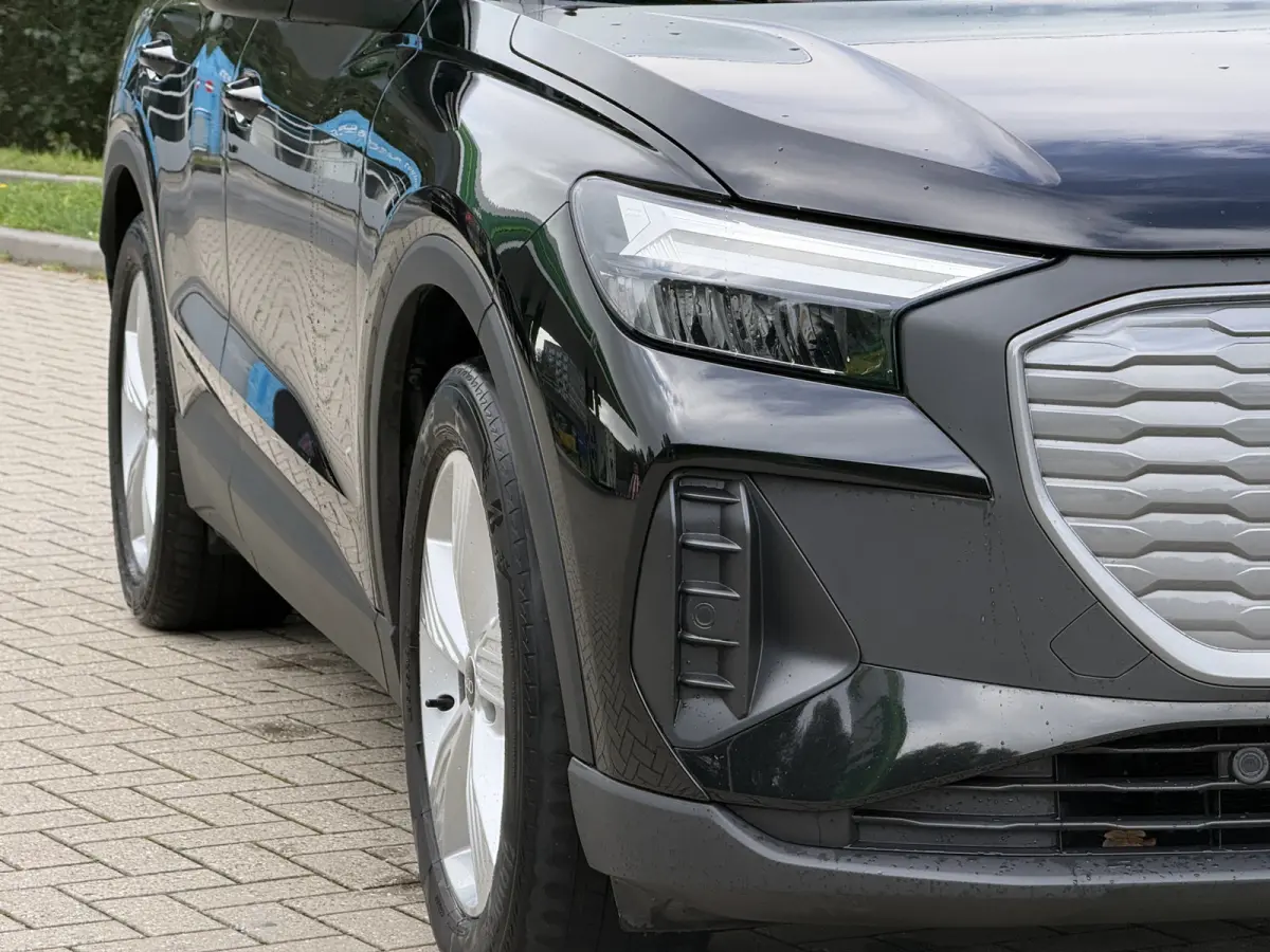 40 Edition 77 kWh Soh 94%