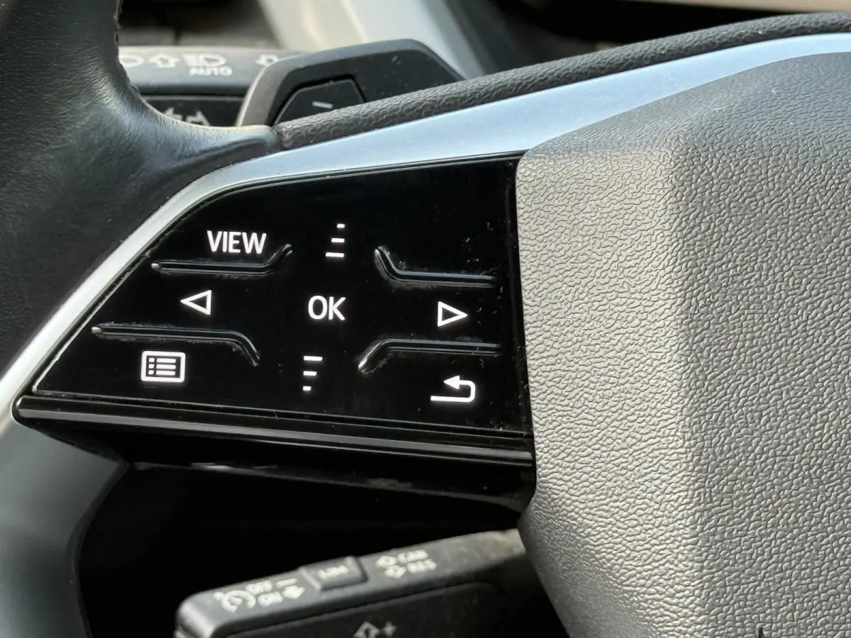 40 Edition 77 kWh Soh 94%