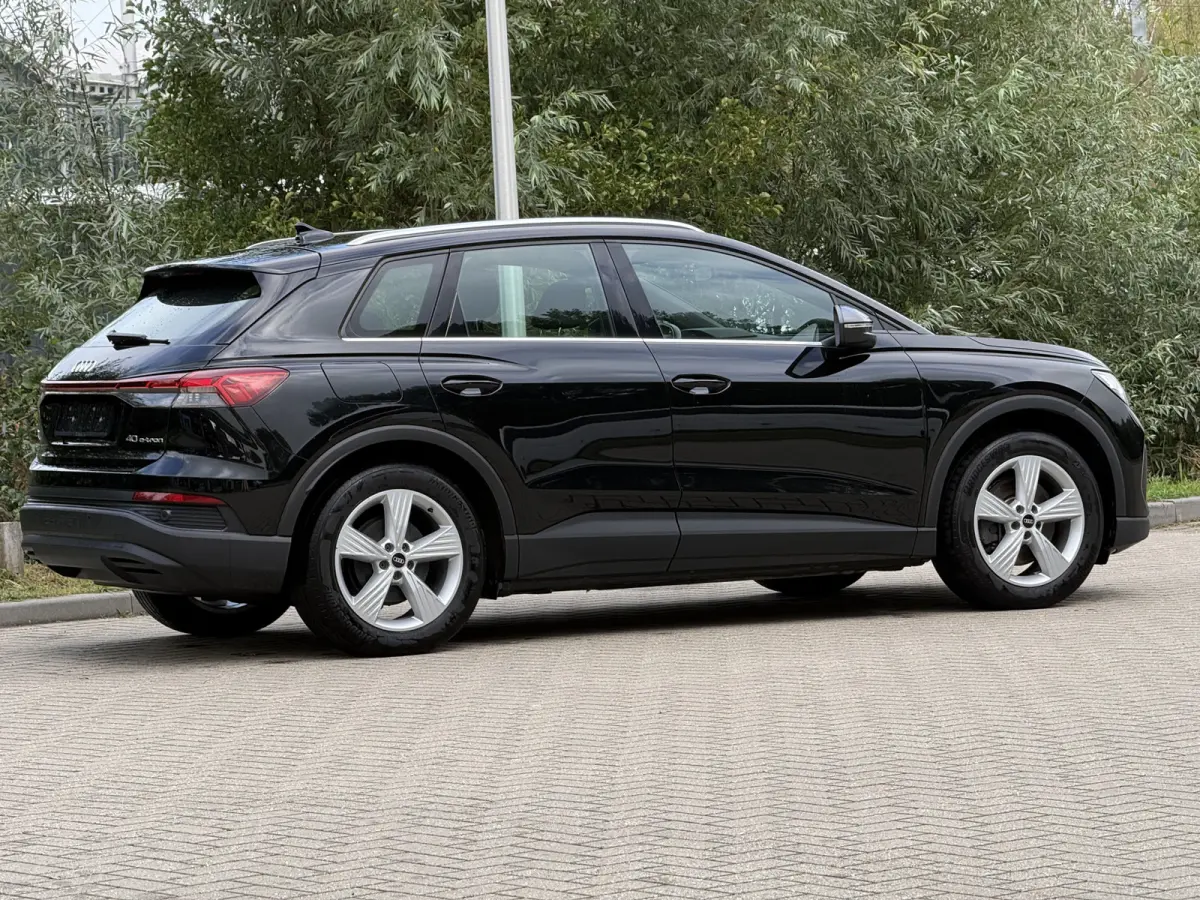 40 Edition 77 kWh Soh 94%
