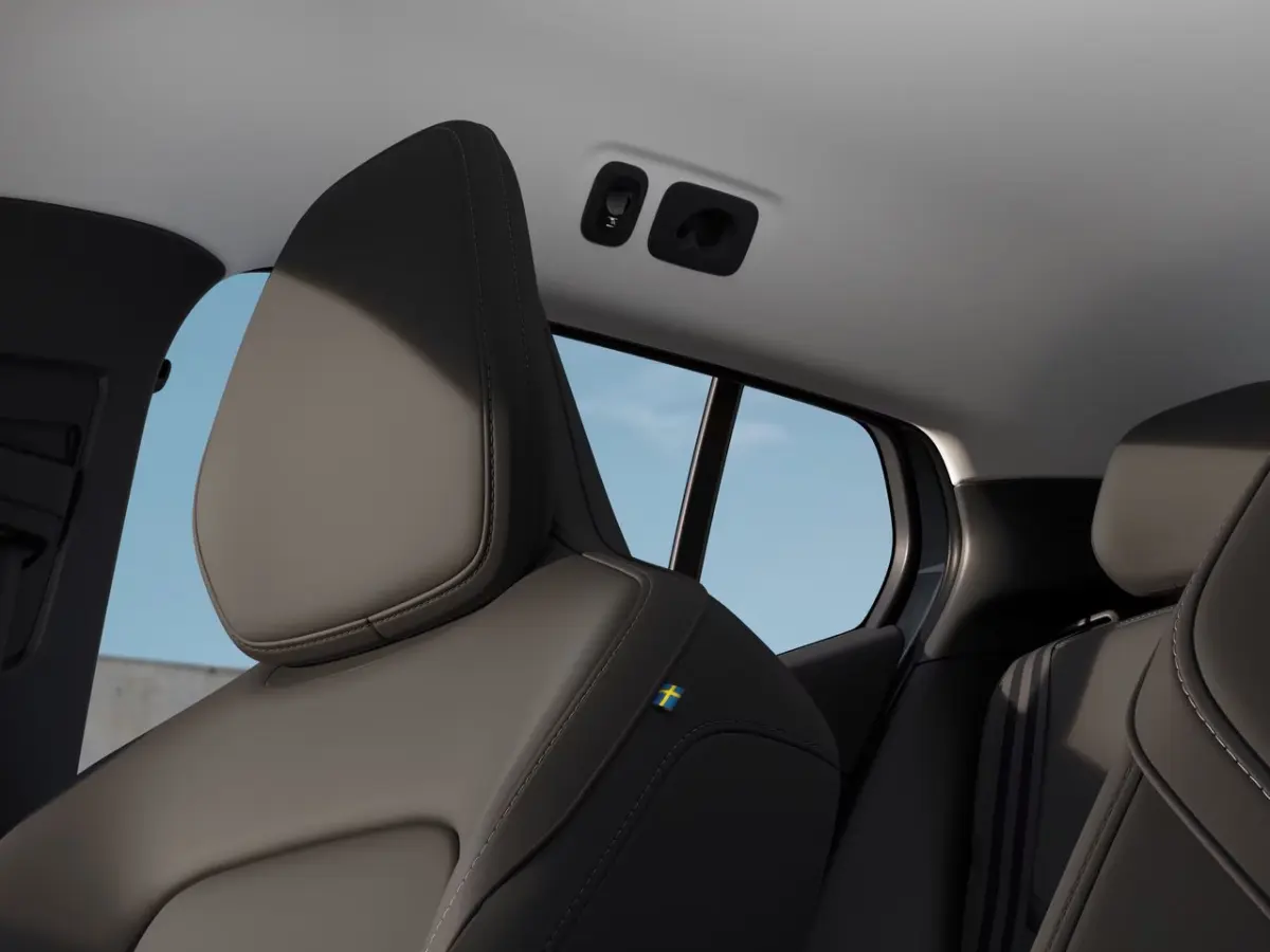 P5 Long Range Plus Black Edition Europa 69 kWh | Elektrisch Verstelbare Soelen | Op Voorraad | Harman/Kardon | Stoelverwarming |