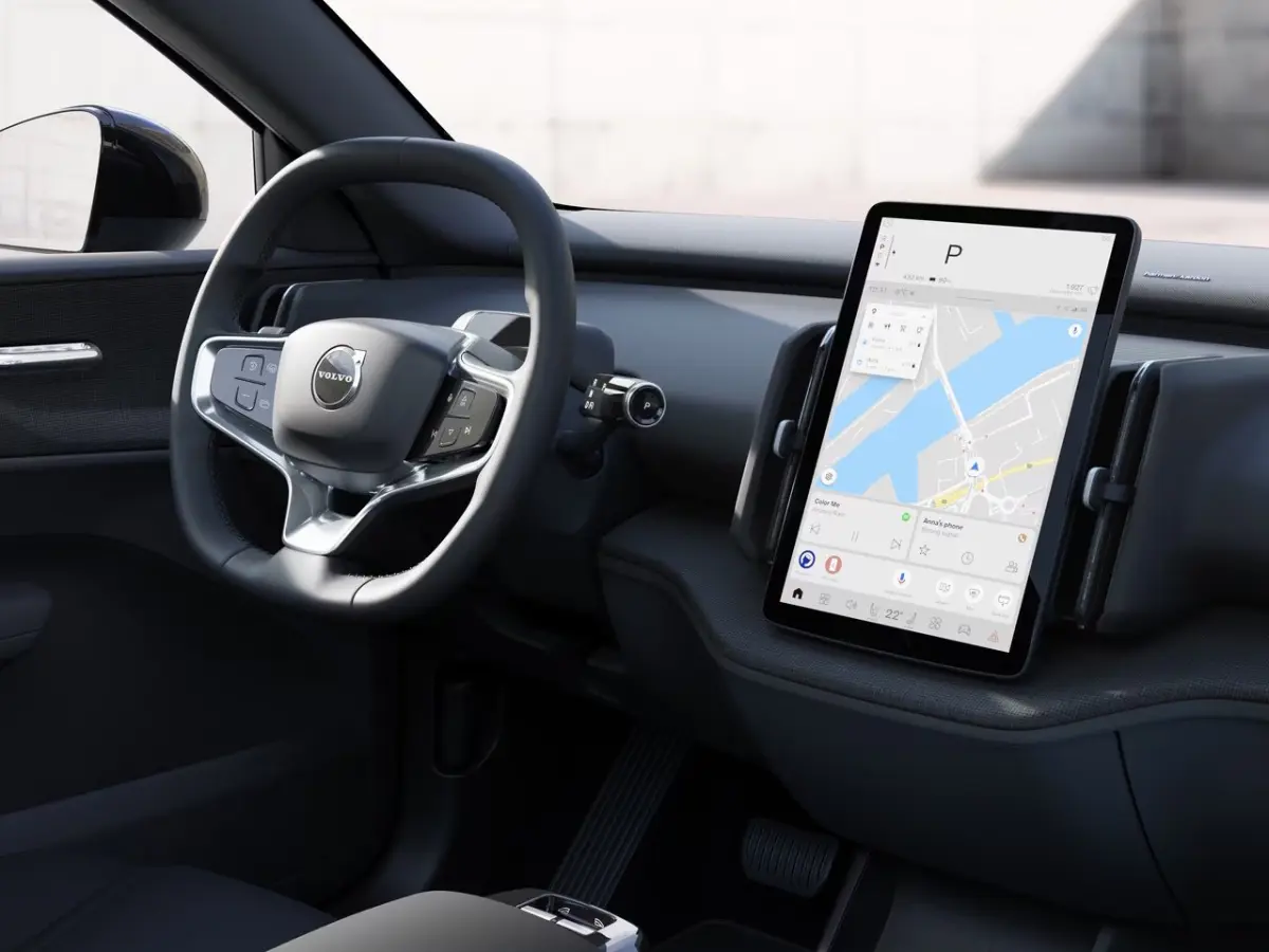 P5 Long Range Plus Black Edition Europa 69 kWh | Elektrisch Verstelbare Soelen | Op Voorraad | Harman/Kardon | Stoelverwarming |