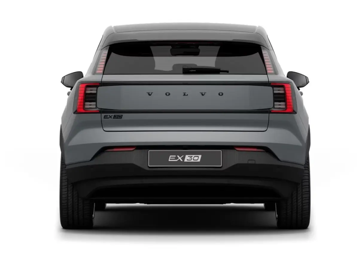 P5 Long Range Plus Black Edition Europa 69 kWh | Elektrisch Verstelbare Soelen | Op Voorraad | Harman/Kardon | Stoelverwarming |