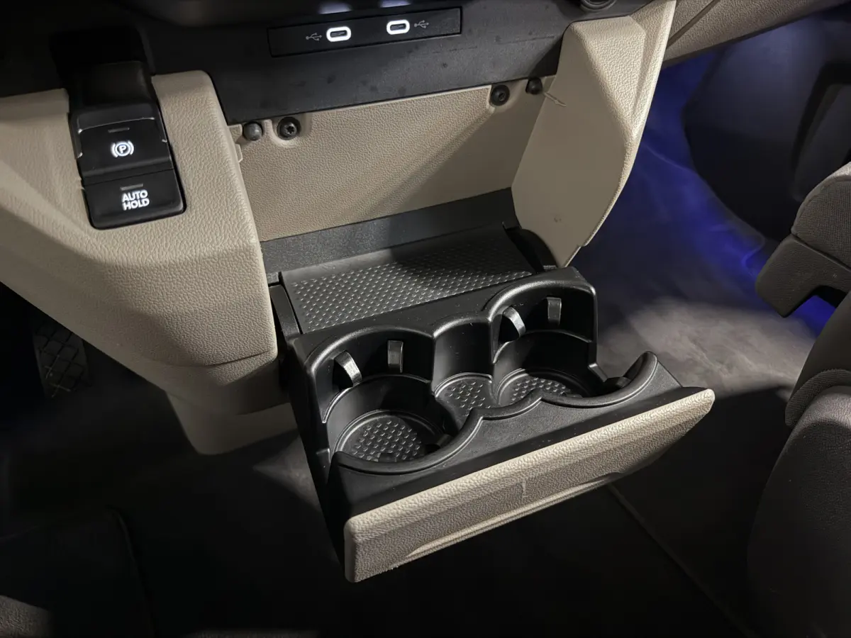 1.4 eHybrid L2 Life 7p. MASSAGE/TREKHAAK/ACC/ADAPTIVE-ONDERSTEL/H&K/SOH 94%/HEAD-UP/LEER-ALCANTARA/SFEER/IQ-LIGHT/CAMERA/ELECTR.SCHUIFDEUREN/PDC+AUT.PARKEREN/EL.A.KLEP/UNIEK SLECHTS 34.000KM
