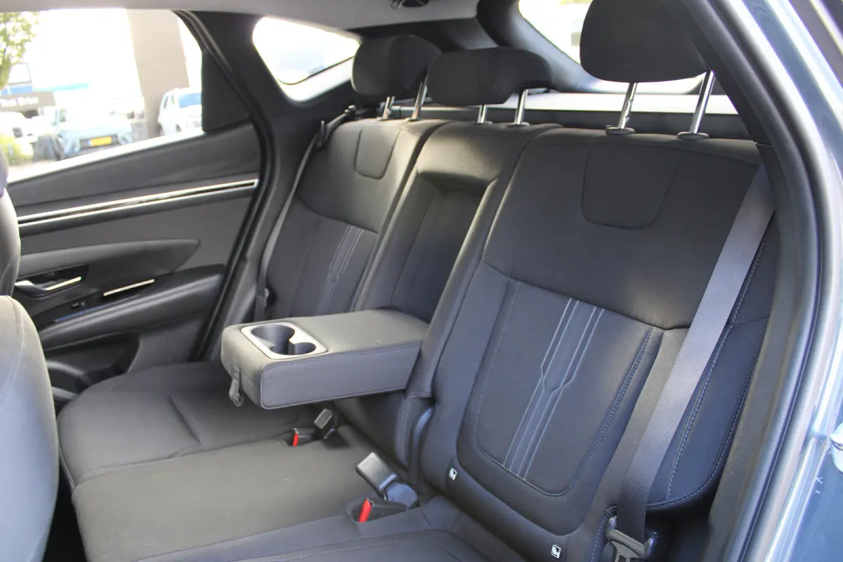 1.6 T-GDI HEV Comfort | Achteruitrijcamera | Audio installatie | Buitenspiegels elektrisch inklapbaar