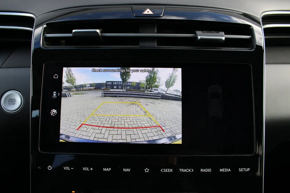 1.6 T-GDI HEV Comfort | Achteruitrijcamera | Audio installatie | Buitenspiegels elektrisch inklapbaar