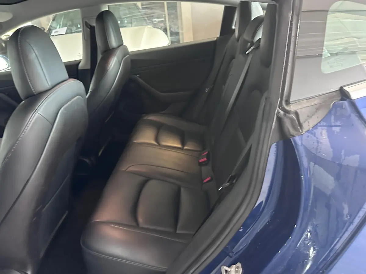 Long Range AWD 75 kWh