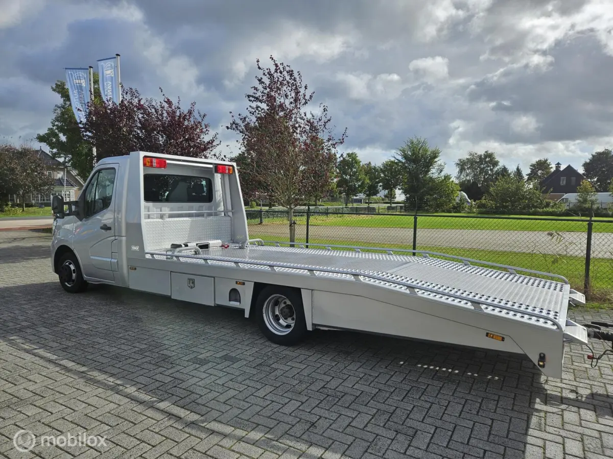 Tijhof Oprijwagen T35 2.3 dCi 165 zeer netjes