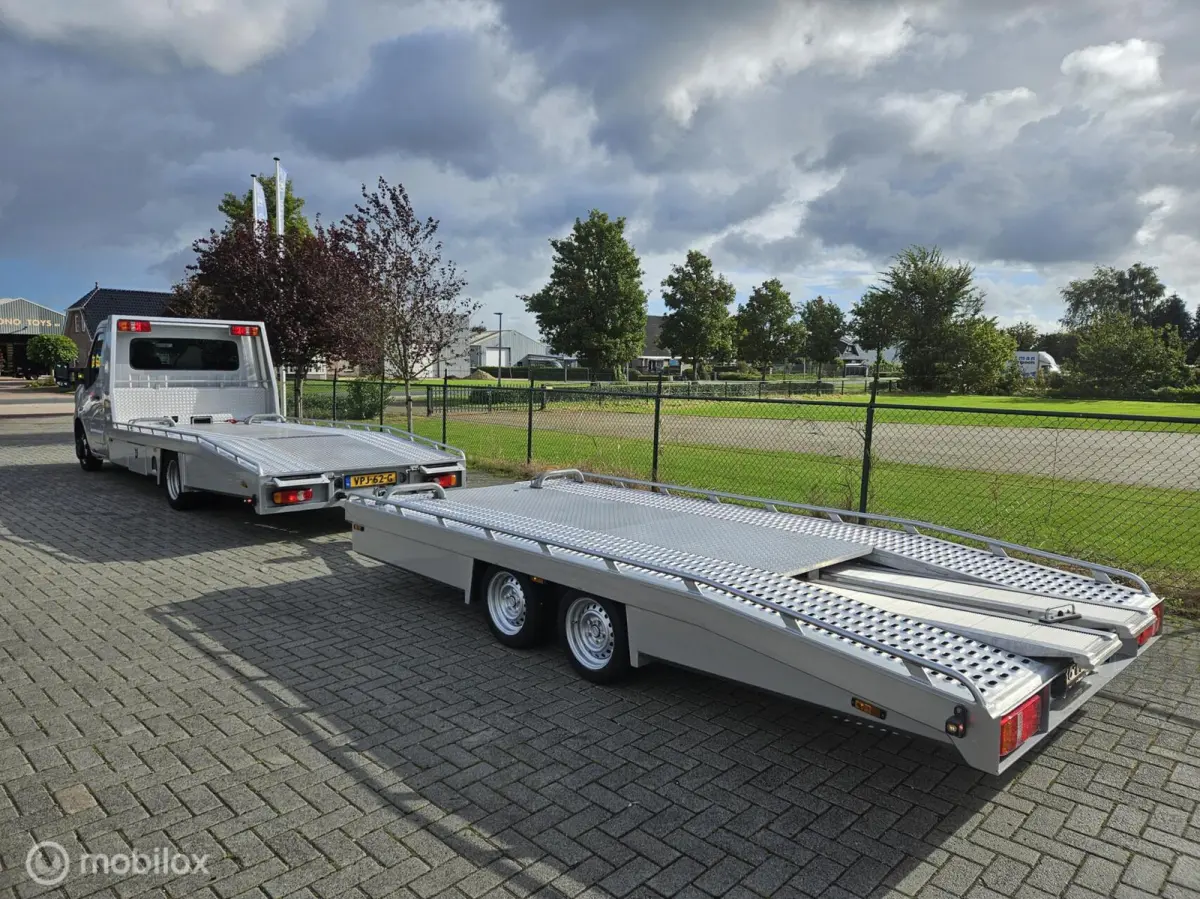Tijhof Oprijwagen T35 2.3 dCi 165 zeer netjes